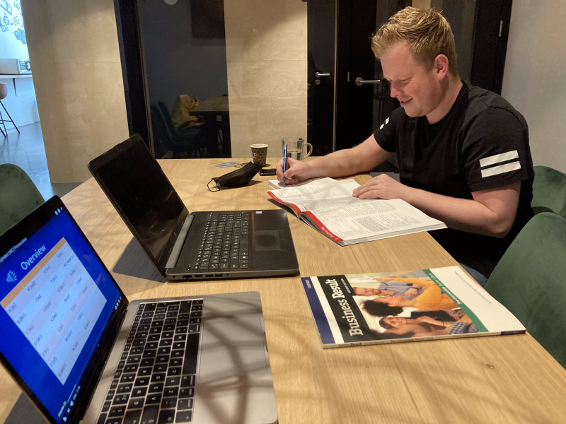 Business English training for Jan-Willem.